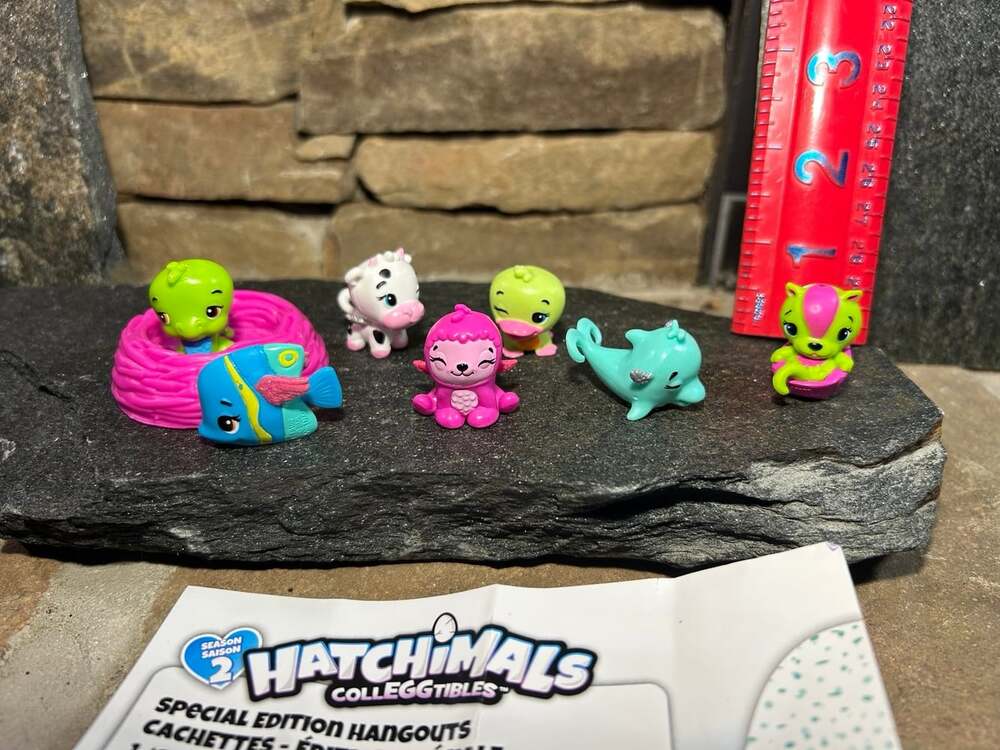 Hatchimals lot of 7 with pink nest